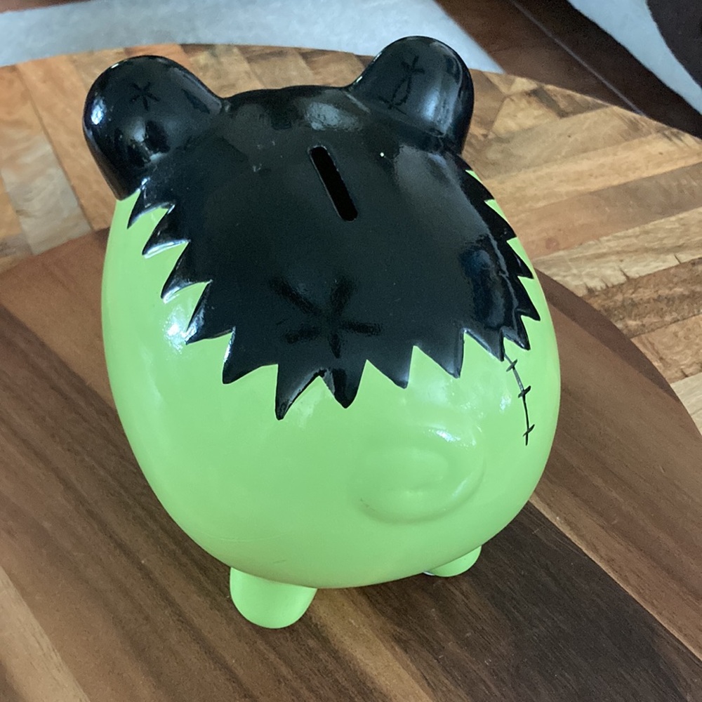 Halloween Frankenstein piggy bank - Picture 3 of 5